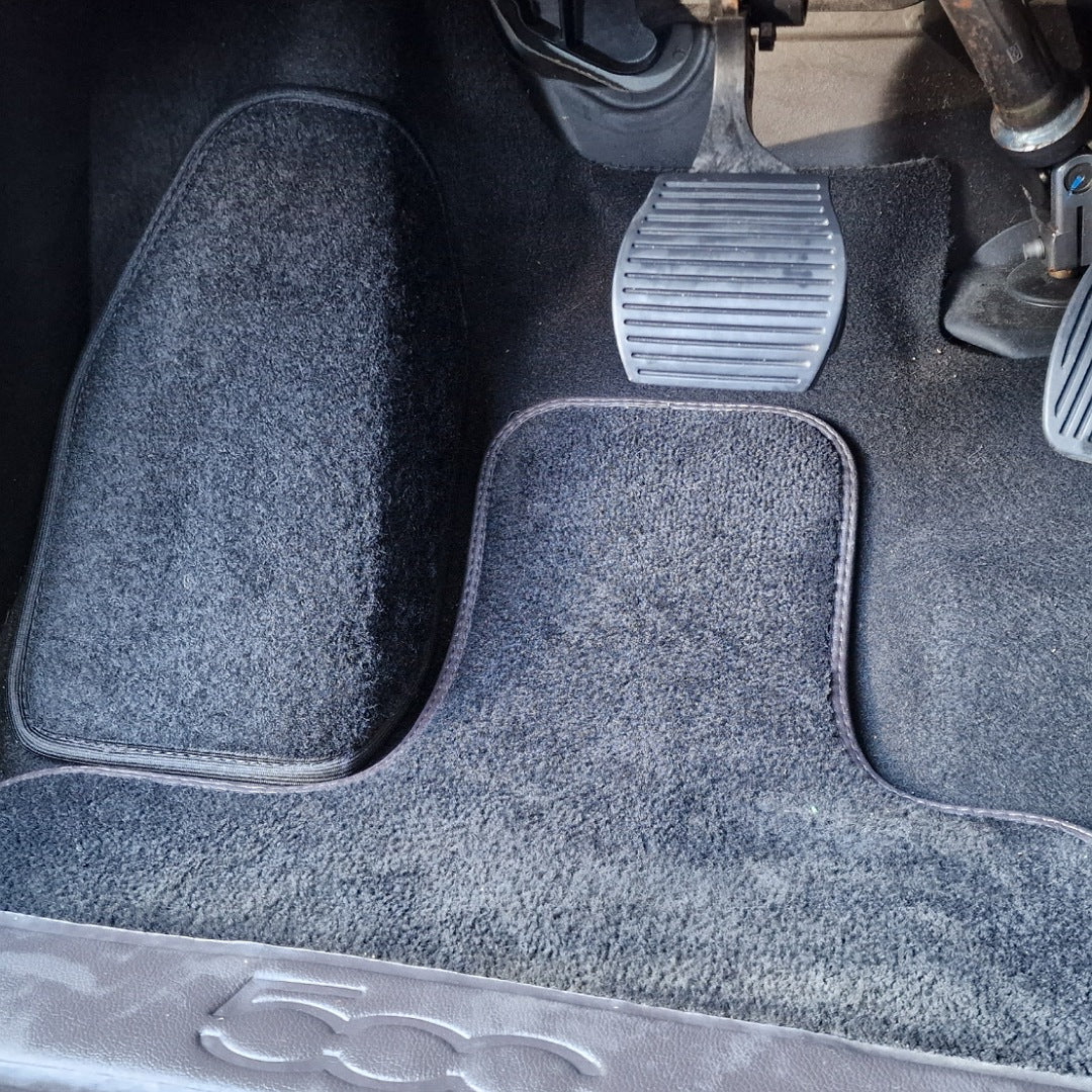 ESSE2EMME Tappetino Protettivo per Pedana Poggiapiede Fiat 500 Elettrica 2020>