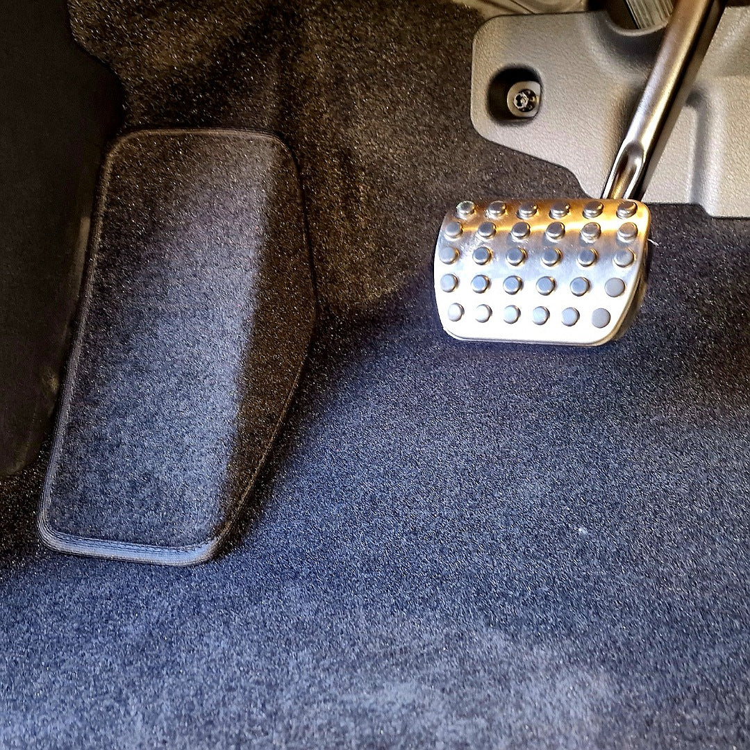 ESSE2EMME Tappetino Protettivo per Pedana Poggiapiede Mercedes CLA (C118) 2019>2025