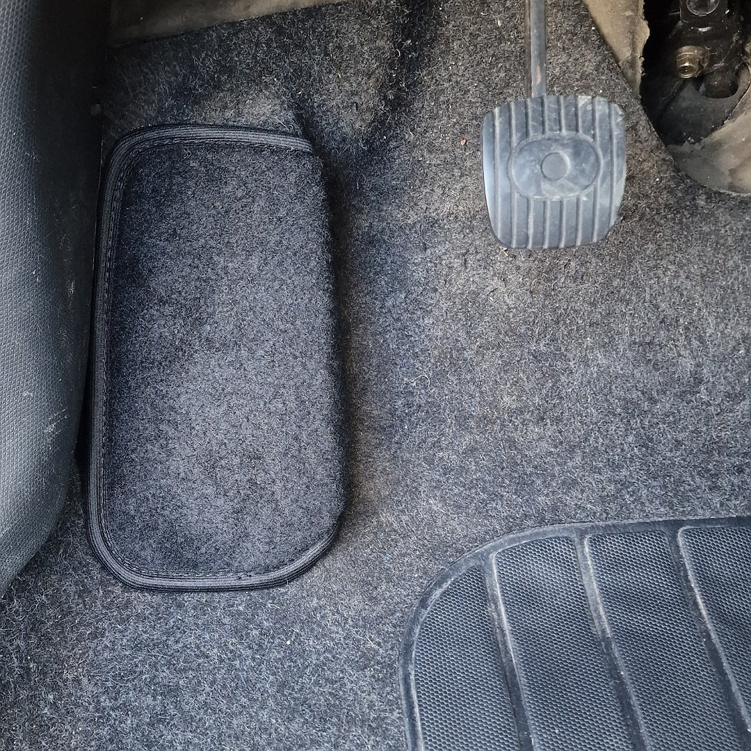 ESSE2EMME Tappetino Protettivo per Pedana Poggiapiede Nissan Micra III (K12) 2003>2010